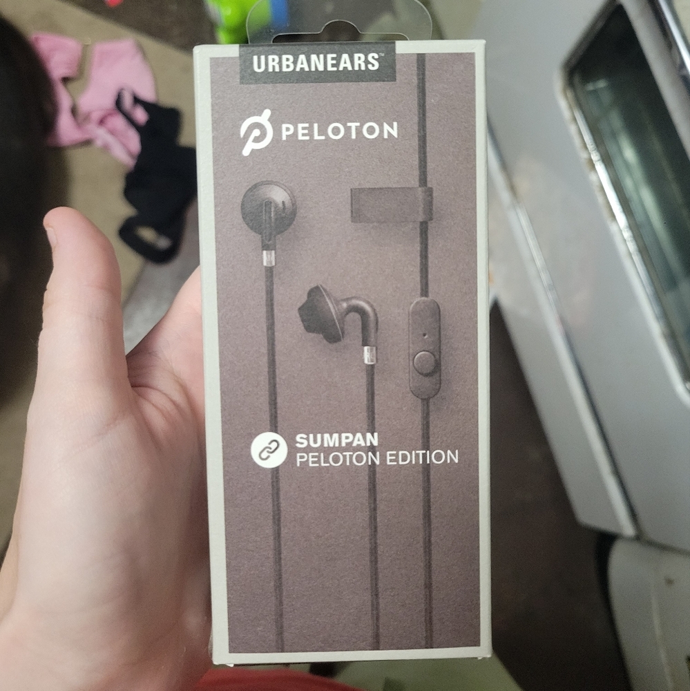 Urbanears Sumpan Earbuds from peloton